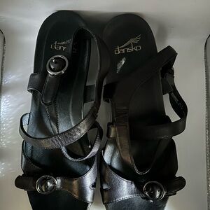 Dansko Julie Black Women's Sandals